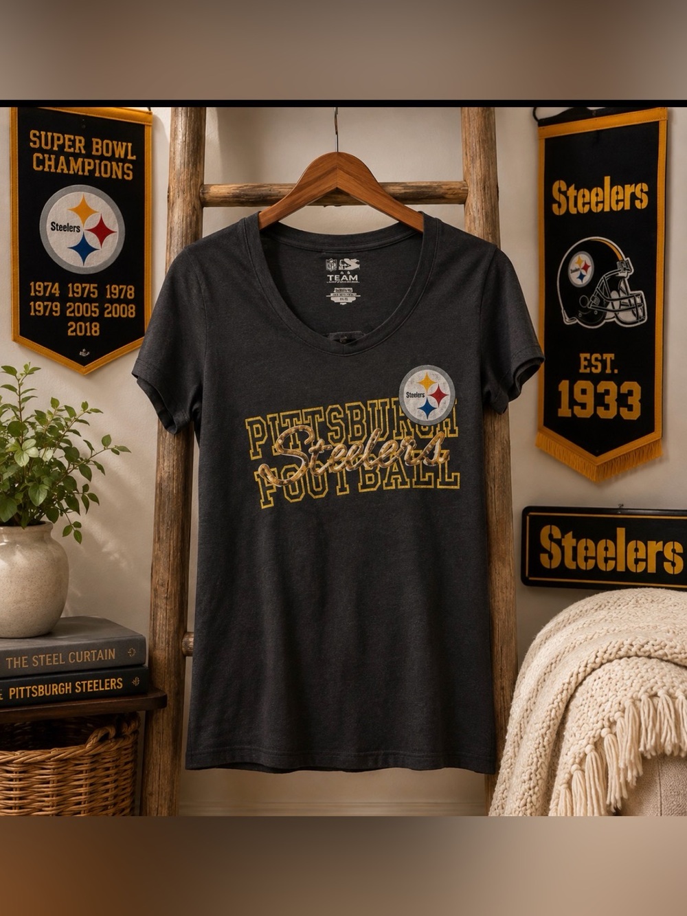NFL Pittsburg Steelers large women's short sleeves tee shirt